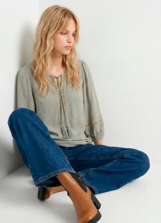 Blusa Verde Clara Acinzentada Bordada Manga 3/4 Viscose Sob