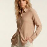 Camisa Bege Mocca Feminina em Viscose com Linho Manga Longa Sob