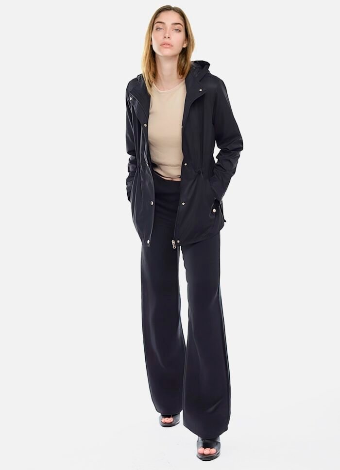 Casaco Parka Preta Forrada com Capuz Sob - Imagem 5