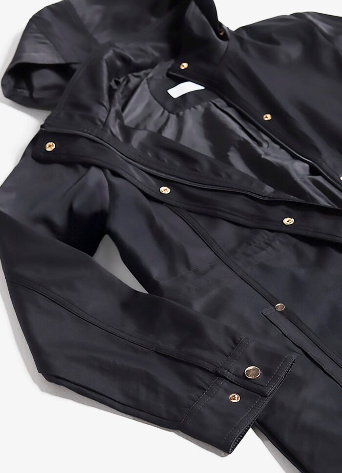 Casaco Parka Preta Forrada com Capuz Sob - Imagem 3