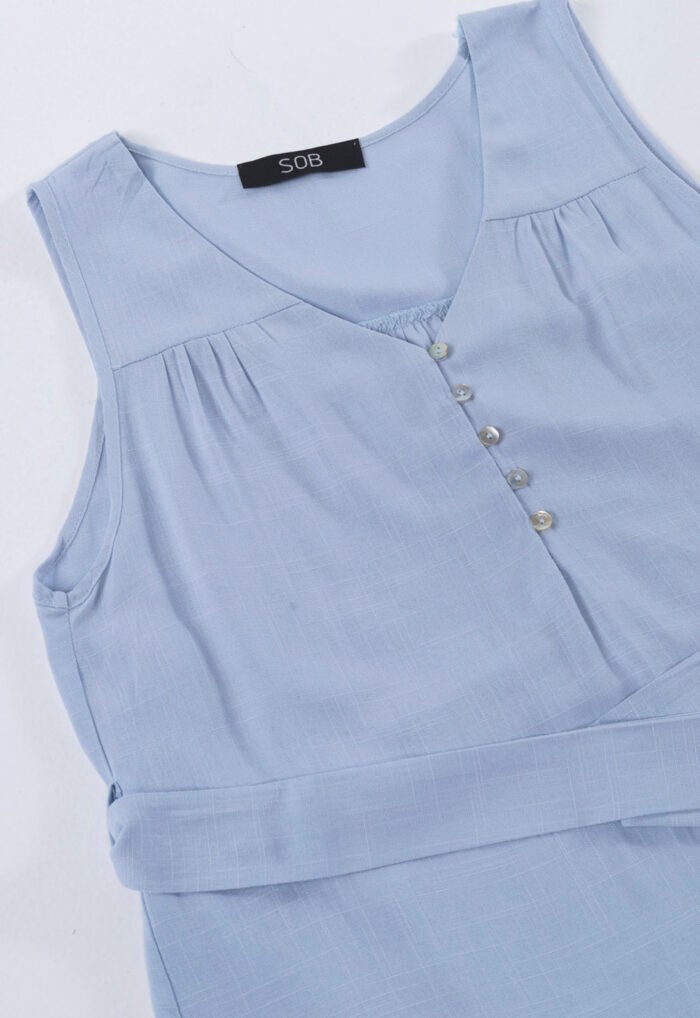 Vestido Azul Claro Gola V com Barra Bordada Sob - Imagem 6