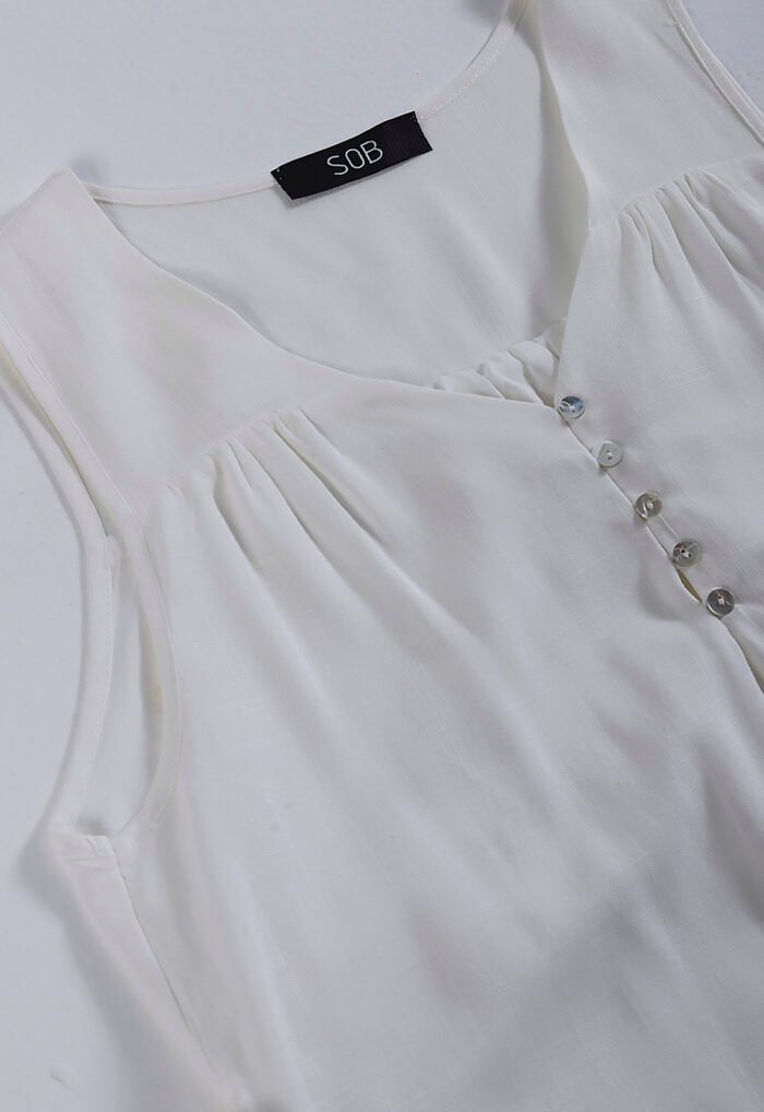 Vestido Off-White Gola V com Barra Bordada Azul Forrado Sob - Imagem 3