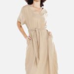 Vestido de Linho Bege Midi com Bolsos Manga Curta Sob