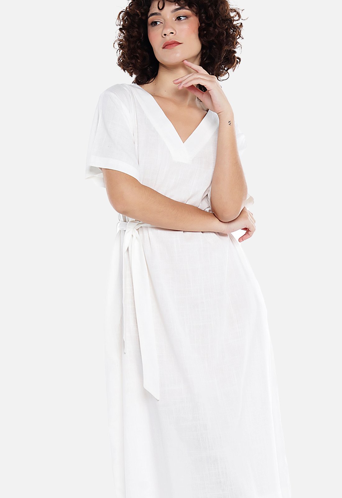 vestido midi de linho off white 3 Vestido de Linho Off-White Midi com Bolsos Manga Curta Sob - Imagem 1