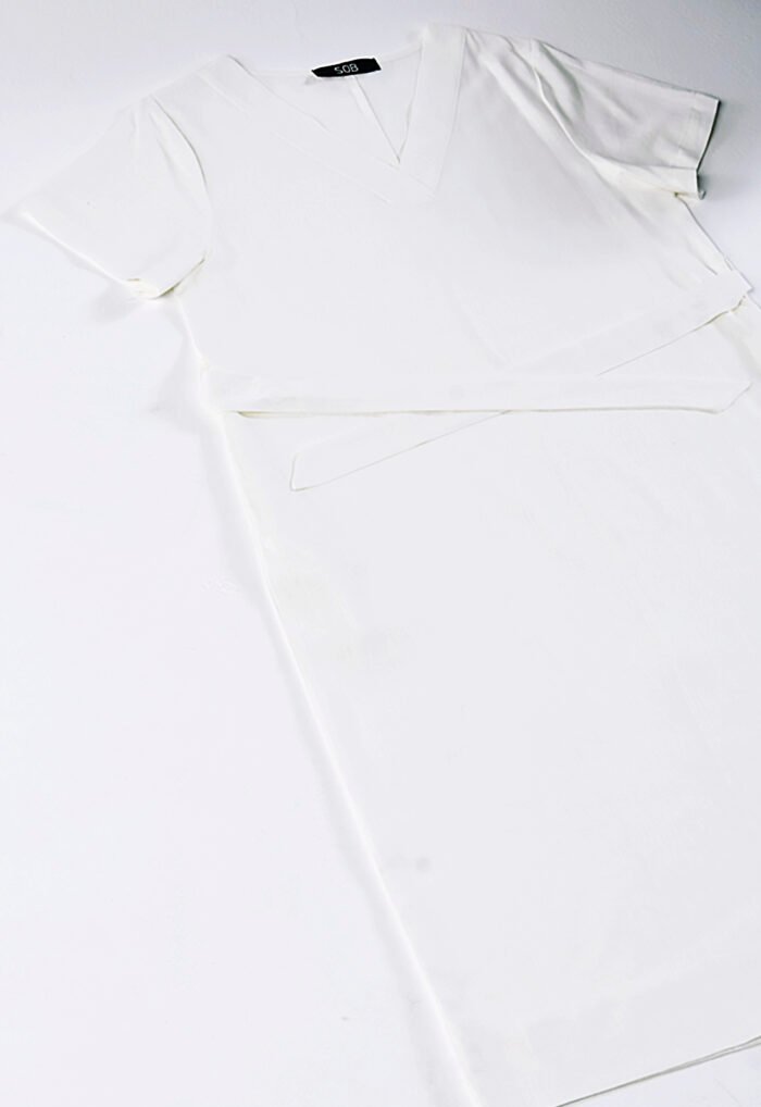 Vestido de Linho Off-White Midi com Bolsos Manga Curta Sob - Imagem 6