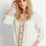 Blusa Branca Bordada Manga 3/4 Gola Bordada Viscose Boho Sob