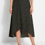 Saia Longa Preta de Bolinhas de Viscose Poá Transpassada Sob
