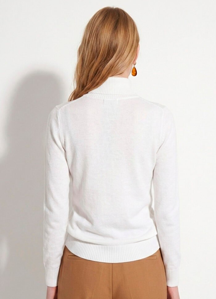 Blusa de Tricot Off White Gola Alta Manga Longa Justa Sob - Imagem 5