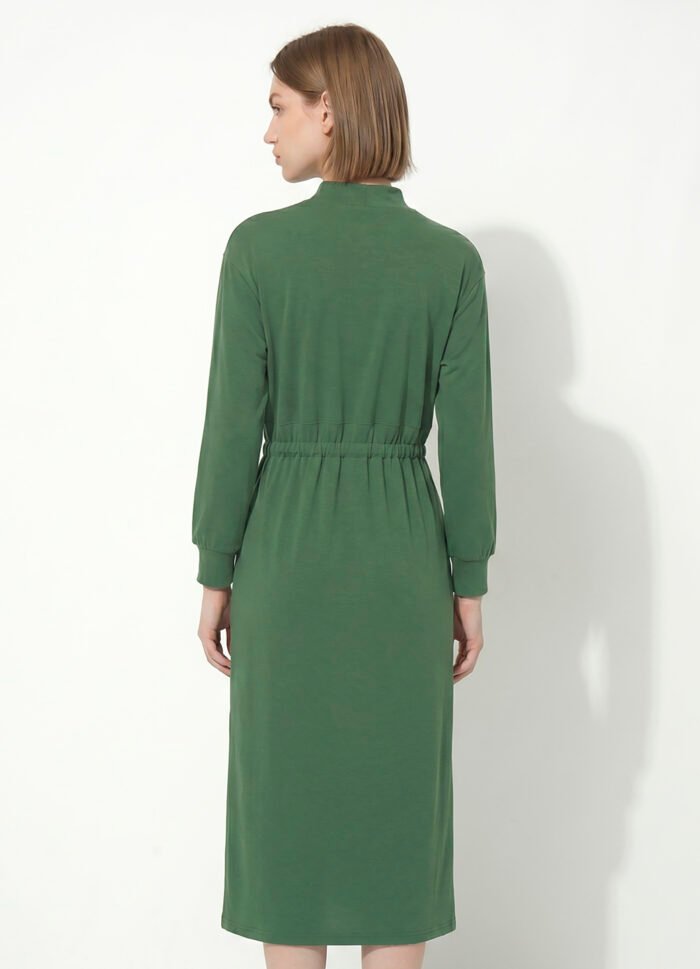 Vestido Manga Longa Verde Moletinho de Viscose com Bolsos Sob - Imagem 5
