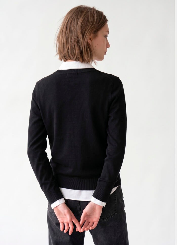 Blusa de Tricot Preta Gola V em Viscose Modal VMacia Sob - Imagem 5
