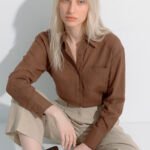 Camisa Marrom Feminina em Cambraia de Algodão Puro Sob