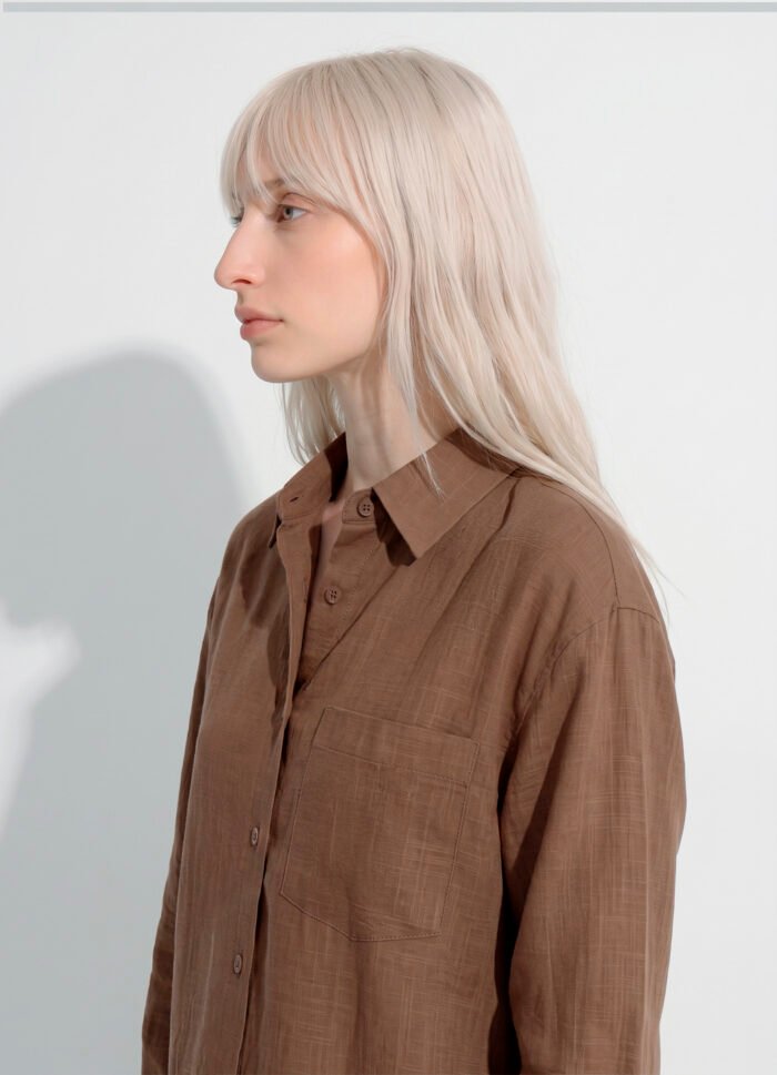 Camisa Marrom Feminina em Cambraia de Algodão Puro Sob - Imagem 5