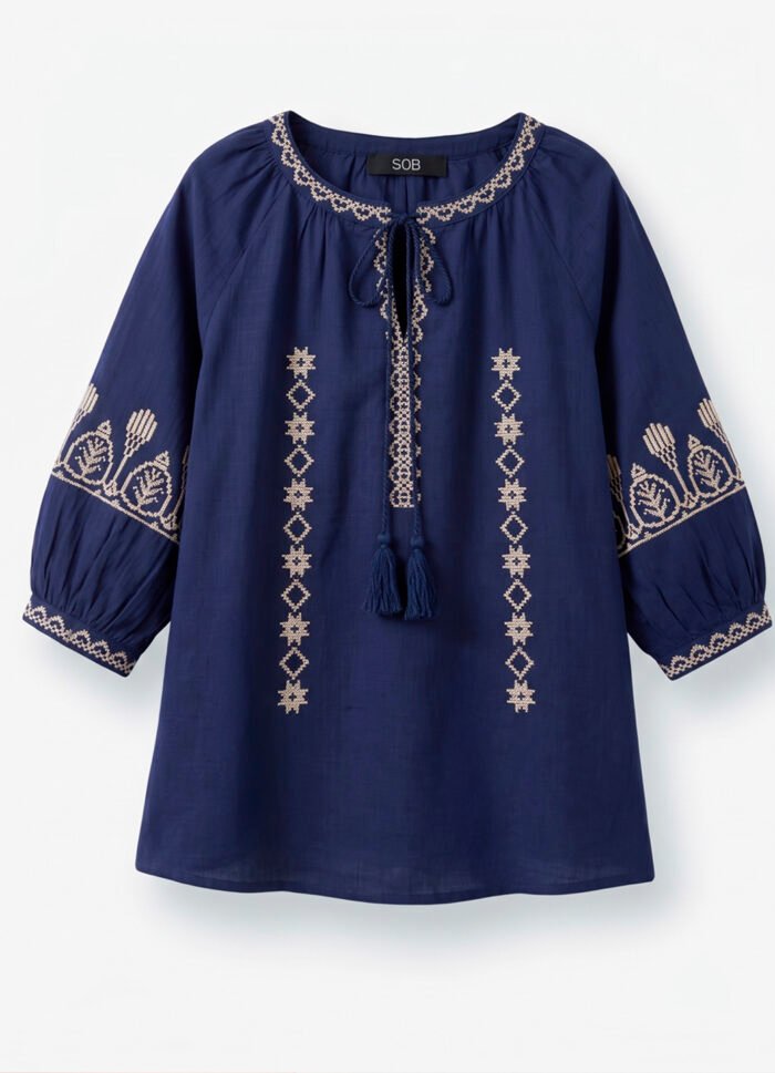 Blusa Azul Marinho Bordada em Off White Linho e Viscose Manga 3/4 Sob - Imagem 7