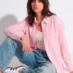 Camisa Rosa Listrada Feminina Oversized Box em Algodão Sob