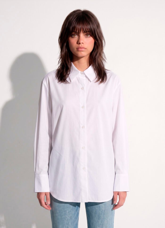 Camisa Branca Feminina Oversized Box em Viscose Sob - Imagem 4