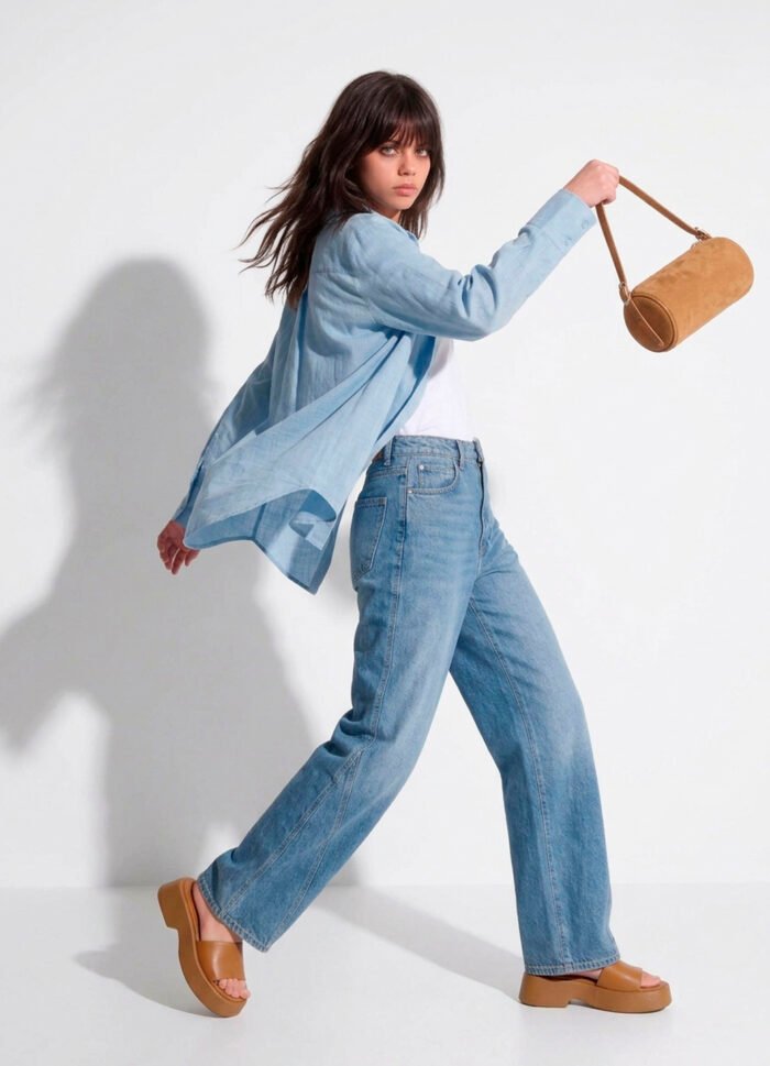 Camisa Azul Clara Feminina em Cambraia de Algodão Puro Sob - Imagem 6