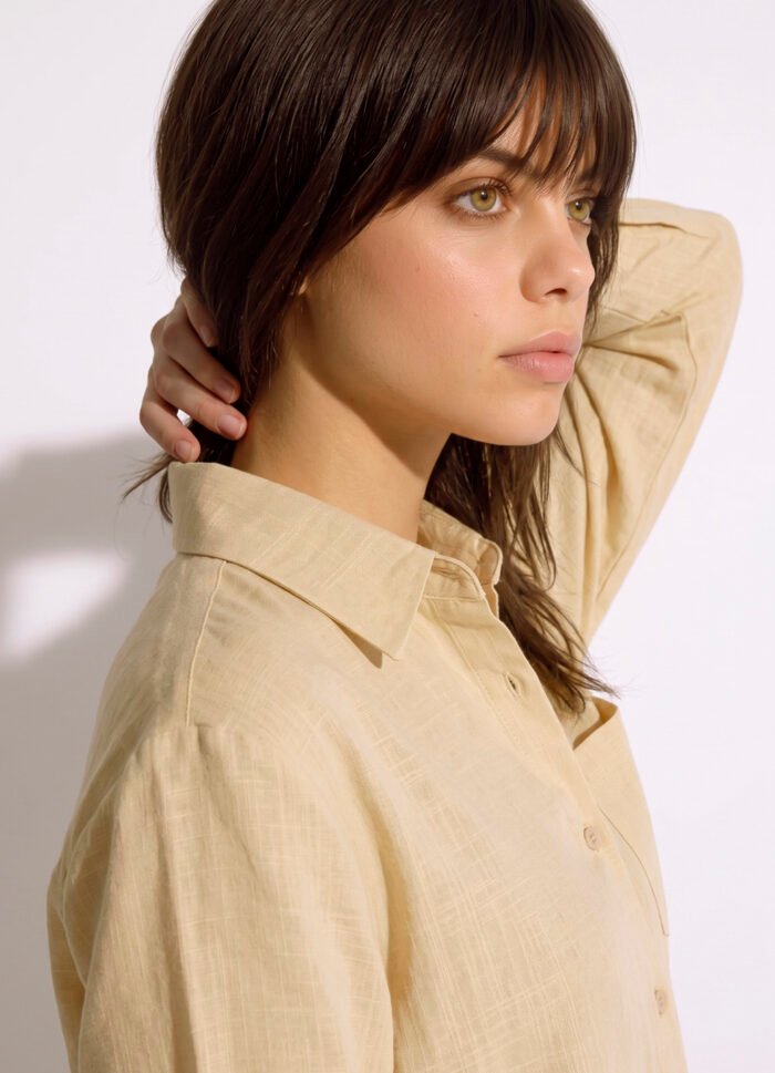 Camisa Bege Feminina em Cambraia de Algodão Puro Sob - Imagem 7