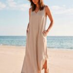 Vestido Longo de Linho Bege Areia Gola V com Bolsos Sob